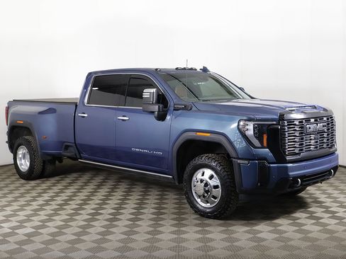 Used 2025 GMC Sierra 3500 Denali Ultimate w/ Snow Plow Prep/Camper Package AWD/4WD image 66