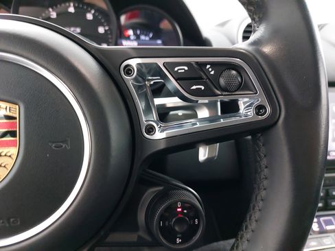 Used 2018 Porsche 718 Cayman GTS image 16