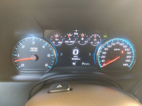Used 2018 Chevrolet Tahoe Premier w/ Max Trailering Package RWD image 23