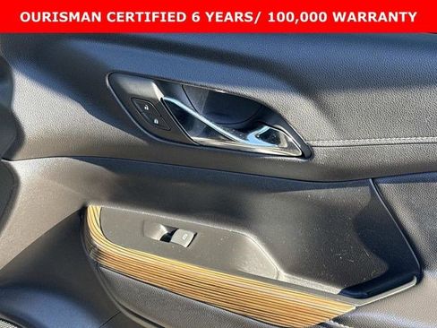 Certified 2023 GMC Acadia SLE w/ Driver Convenience Package image 9