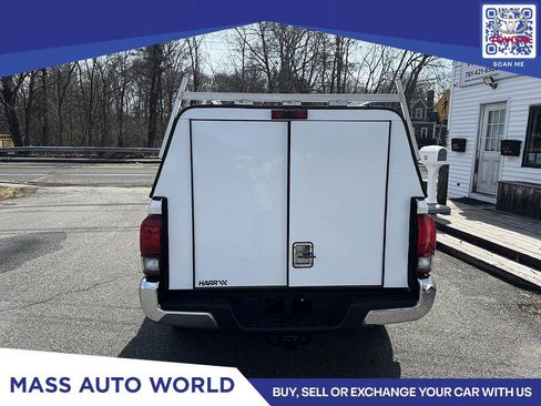 Used 2019 Toyota Tacoma SR5 image 4