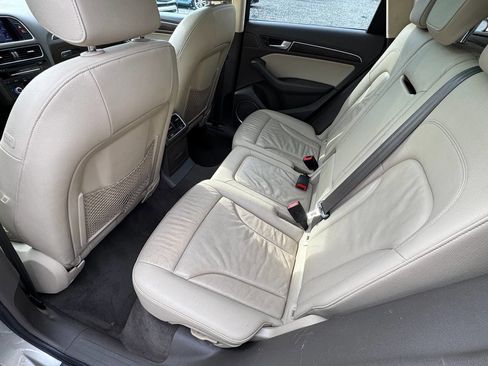 Used 2016 Audi Q5 2.0T Premium Plus w/ Technology Package image 16