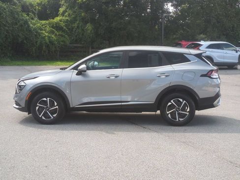 Used 2023 Kia Sportage LX AWD/4WD image 8