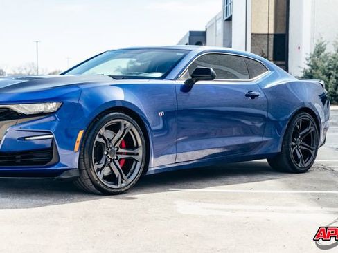 Used 2019 Chevrolet Camaro SS image 45