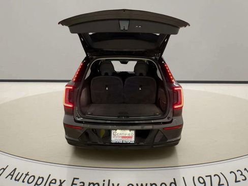 Used 2025 Volvo EX90 Ultra AWD/4WD image 9