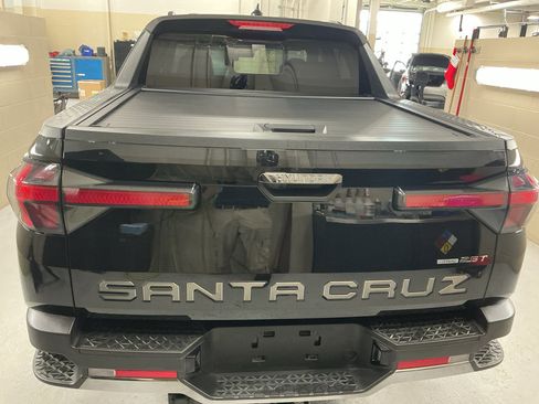 Certified 2022 Hyundai Santa Cruz Limited AWD/4WD image 3