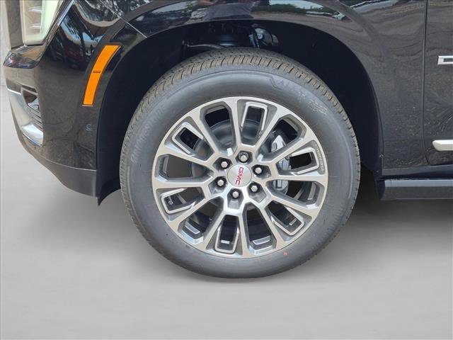 New 2026 GMC Yukon Denali w/ Denali Reserve Package AWD/4WD image 10
