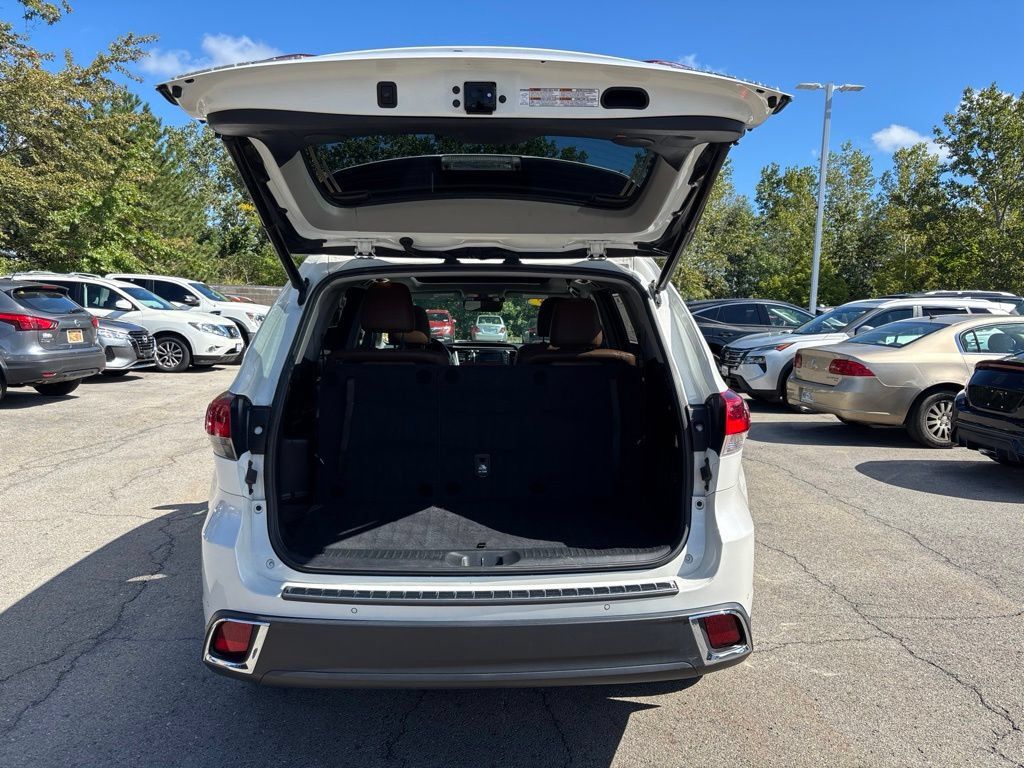 Used 2018 Toyota Highlander Limited Platinum AWD/4WD image 7