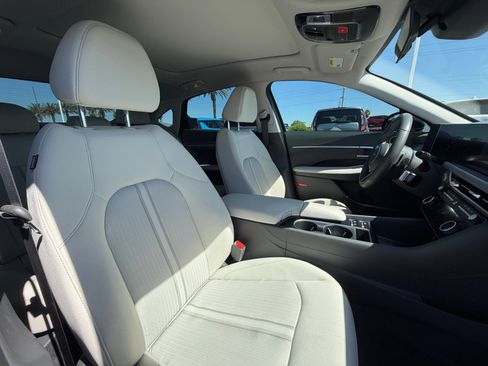 Used 2024 Hyundai Sonata SEL w/ Convenience Package FWD image 18