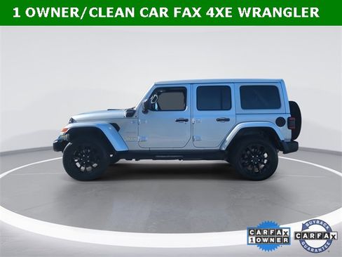 Used 2023 Jeep Wrangler Unlimited Sahara w/ Cold Weather Group image 7