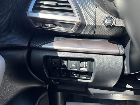Used 2022 Subaru Forester Premium image 14