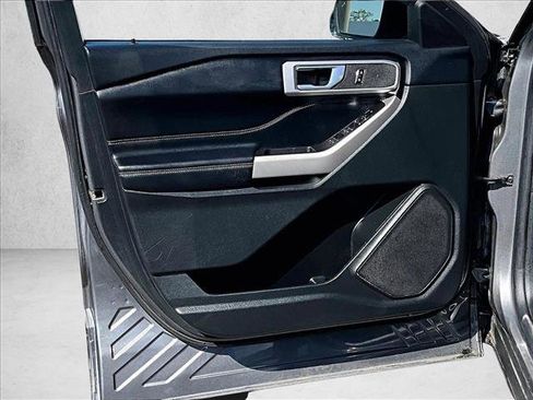 Used 2023 Ford Explorer XLT w/ Equipment Group 202A image 17