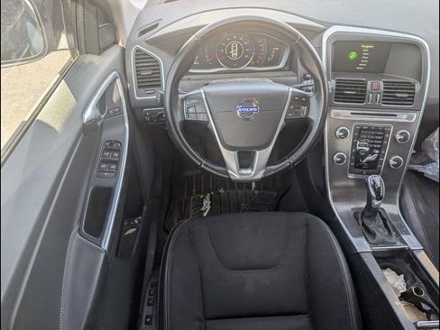 Used 2015 Volvo XC60 T5 FWD image 8