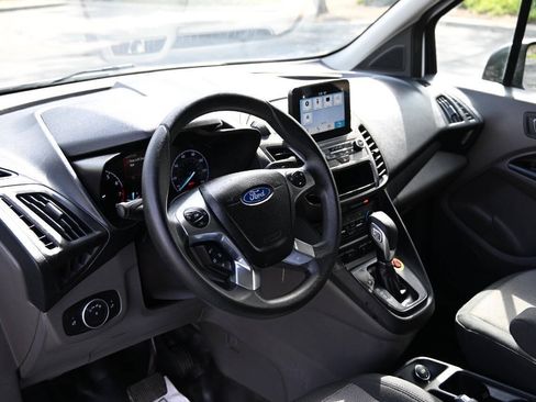 Used 2020 Ford Transit Connect XL FWD image 18