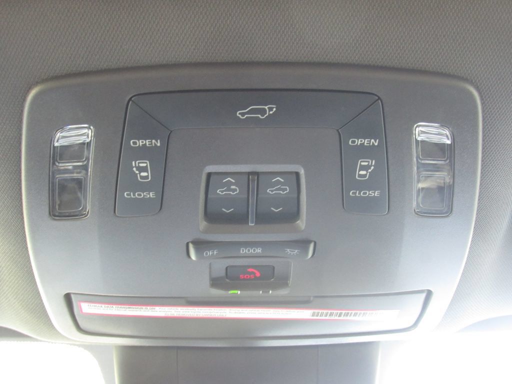 Certified 2023 Toyota Sienna XLE w/ XLE Plus Package AWD/4WD image 31