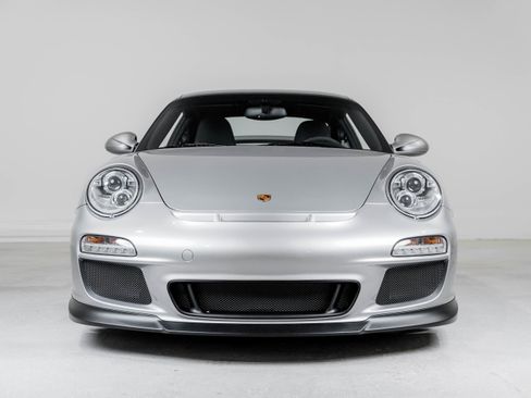 Used 2010 Porsche 911 GT3 RWD image 9