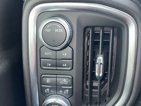 Used 2022 GMC Sierra 2500 Denali w/ Denali Ultimate Package image 11