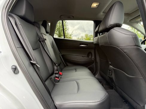 Used 2026 Toyota Corolla Cross XLE w/ Convenience Package AWD/4WD image 18