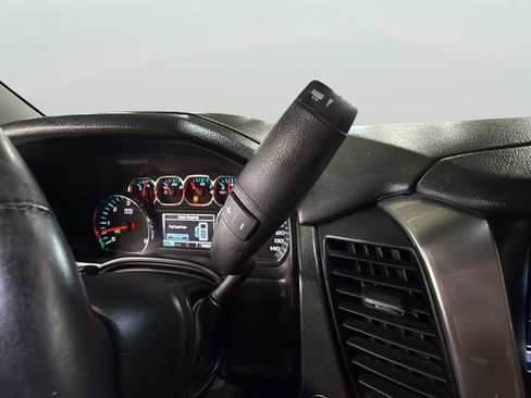 Used 2015 Chevrolet Tahoe LTZ image 17