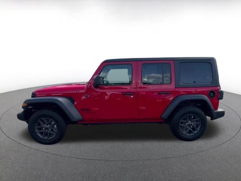 Used 2025 Jeep Wrangler Unlimited Sport AWD/4WD image 9