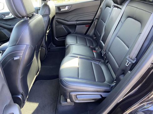 Used 2021 Ford Escape SEL image 10