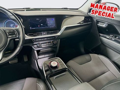 Used 2022 Kia Niro EX FWD image 26