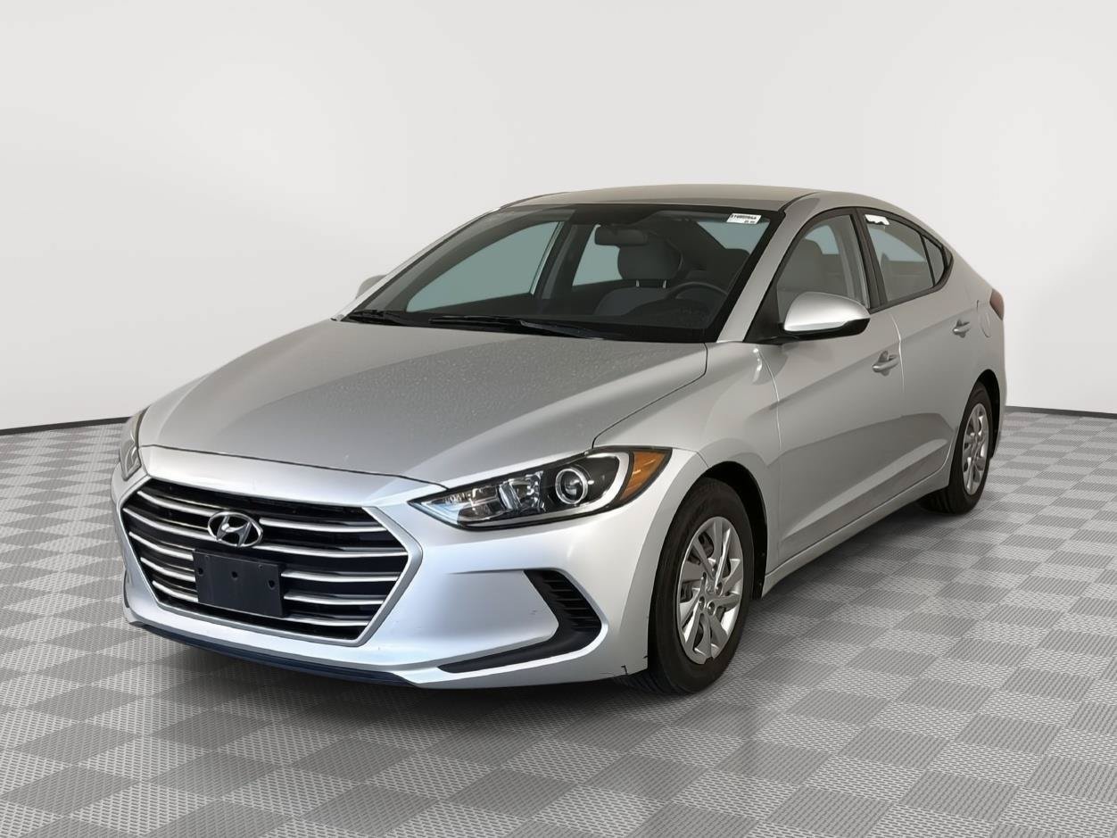 Used 2017 Hyundai Elantra SE FWD image 2