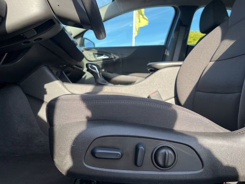 Used 2024 Chevrolet Malibu LT image 10