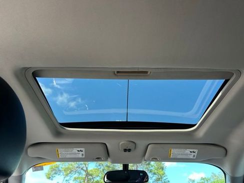 Used 2007 Chevrolet HHR LT w/ LT Preferred Equipment Group image 17