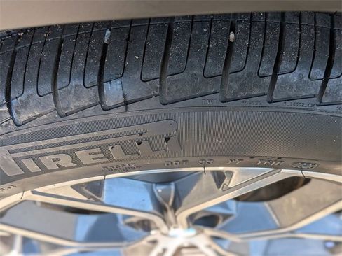 Used 2021 BMW X1 xDrive28i w/ Premium Package image 11