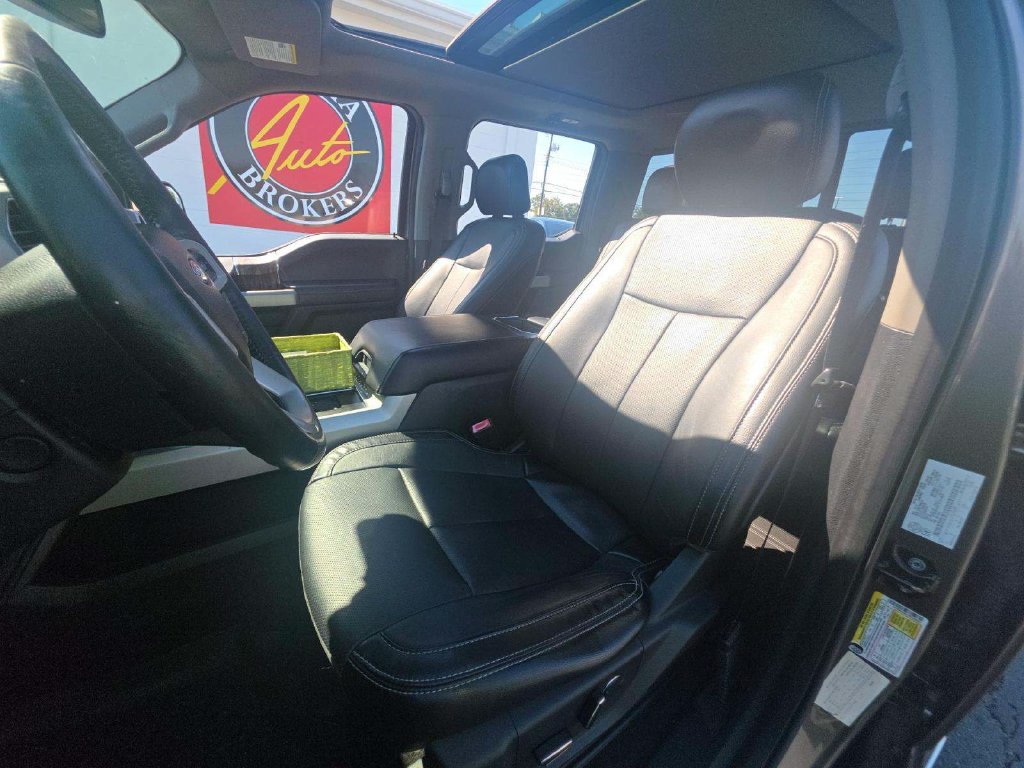 Used 2018 Ford F150 Lariat w/ Equipment Group 502A Luxury AWD/4WD image 5