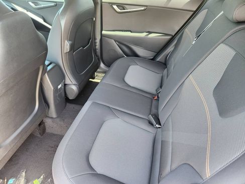 New 2026 Kia Niro LX FWD image 10