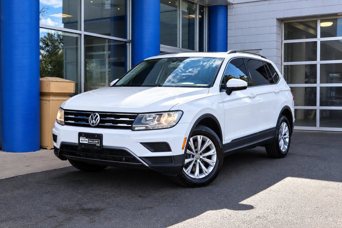Used 2018 Volkswagen Tiguan SE w/ Panoramic Sunroof Package AWD/4WD image 1