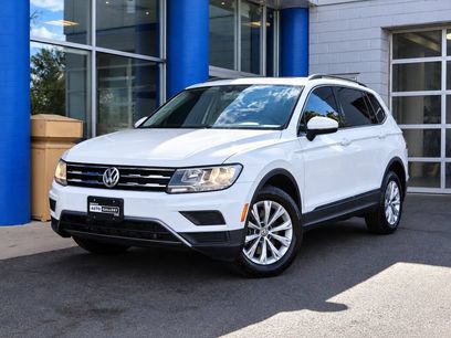Used 2018 Volkswagen Tiguan SE w/ Panoramic Sunroof Package