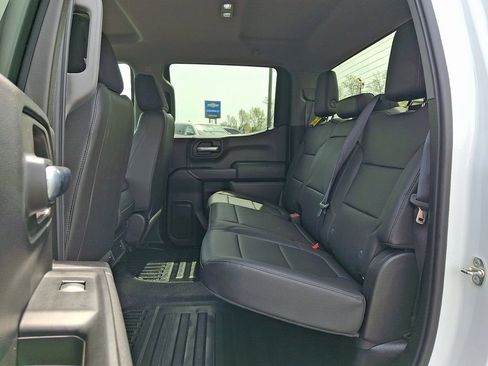 Used 2019 Chevrolet Silverado 1500 W/T w/ WT Convenience Package AWD/4WD image 9