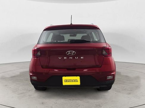Certified 2023 Hyundai Venue Limited FWD image 4