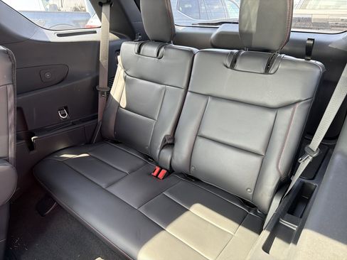 Used 2025 Ford Explorer ST AWD/4WD image 30