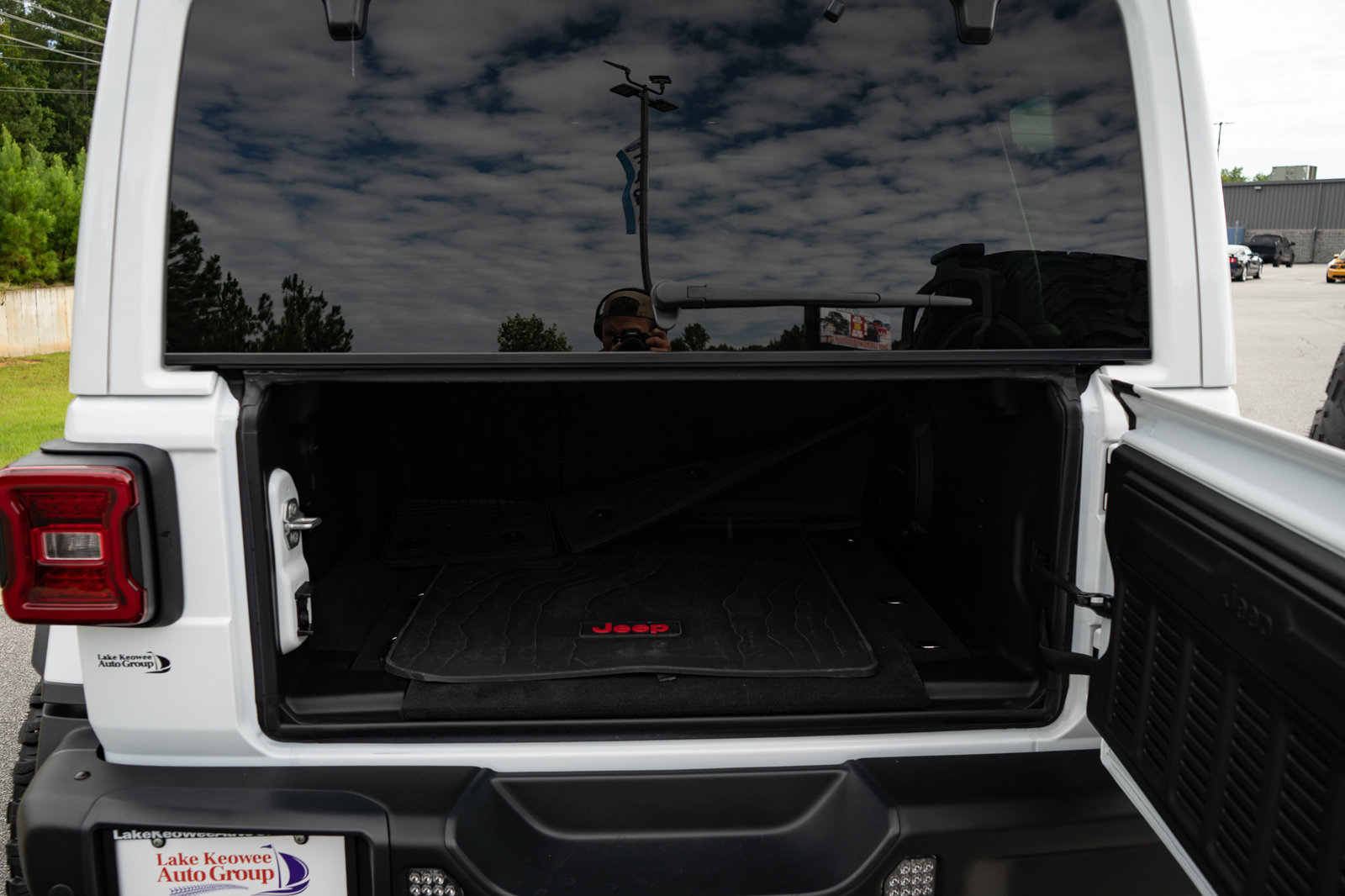 Used 2024 Jeep Wrangler Unlimited Rubicon 392 AWD/4WD image 19