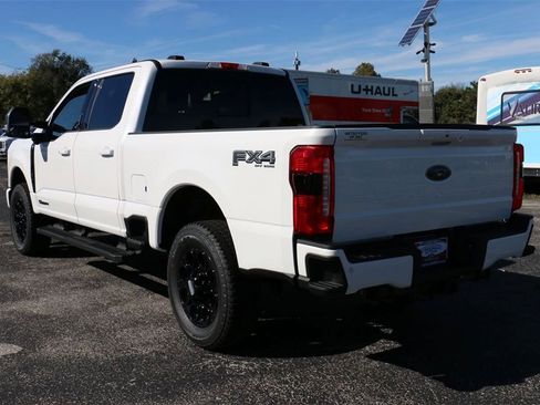 New 2026 Ford F250 Lariat w/ Black Appearance Package image 7