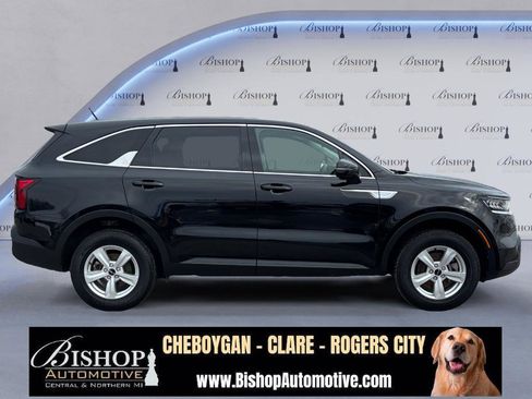 Used 2023 Kia Sorento LX image 22