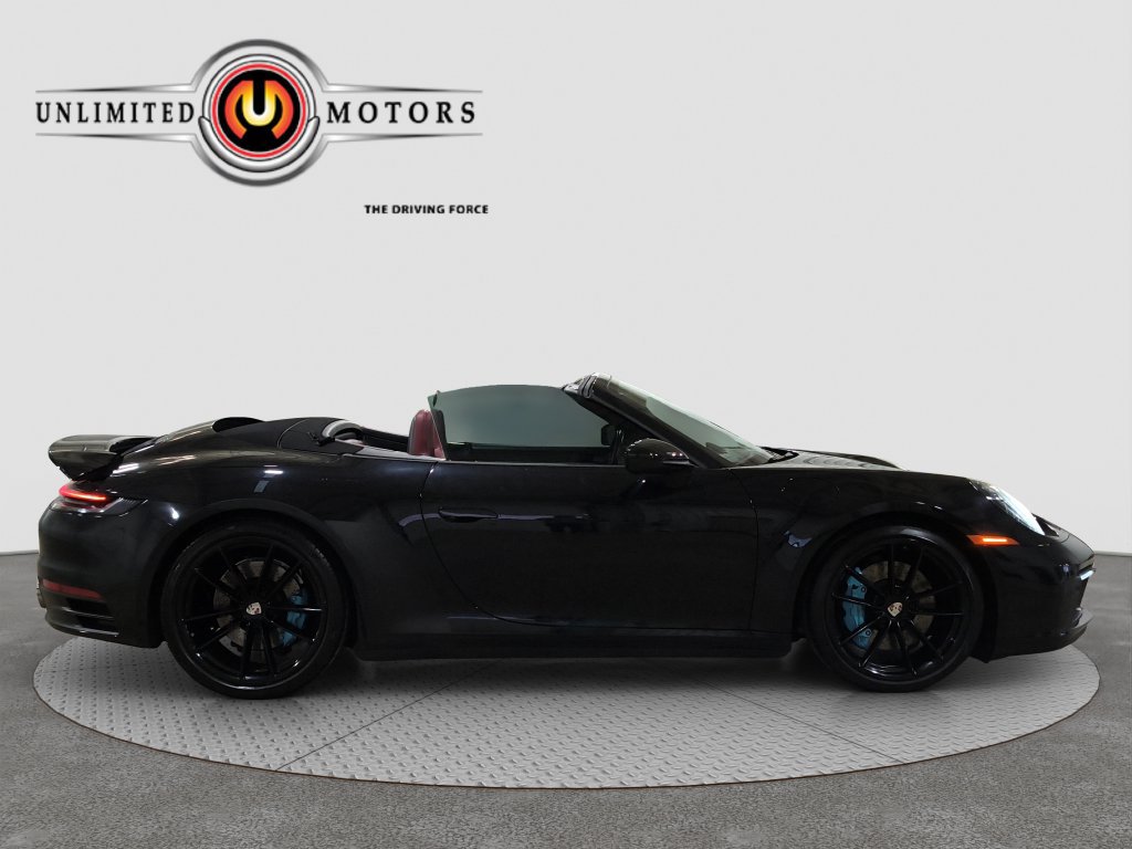 Used 2020 Porsche 911 Carrera 4S AWD/4WD image 2