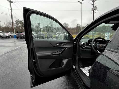 New 2026 Chevrolet Equinox LT image 11