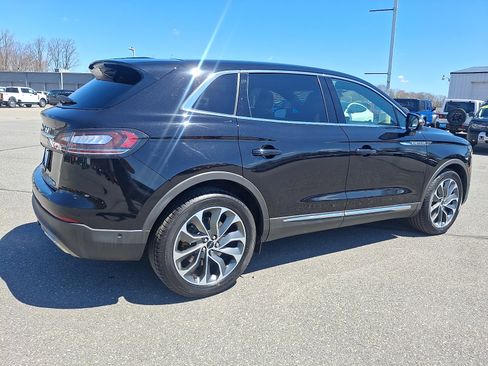 Used 2022 Lincoln Nautilus Reserve AWD/4WD image 6