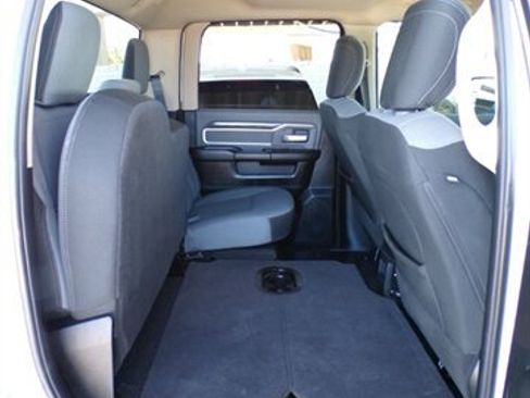 Used 2020 RAM 2500 Big Horn w/ Level 1 Equipment Group AWD/4WD image 28