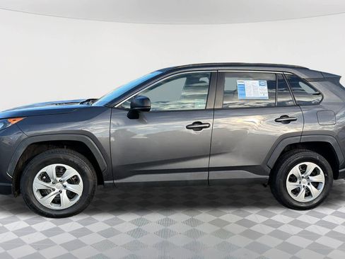 Used 2021 Toyota RAV4 LE image 8