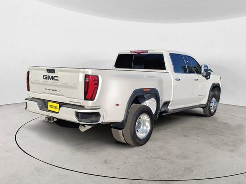 Used 2024 GMC Sierra 3500 Denali Ultimate image 5