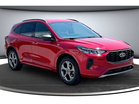 Used 2023 Ford Escape ST-Line w/ Tech Pack #1 AWD/4WD image 13