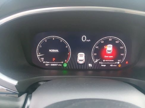 Used 2023 Acura MDX SH-AWD image 11