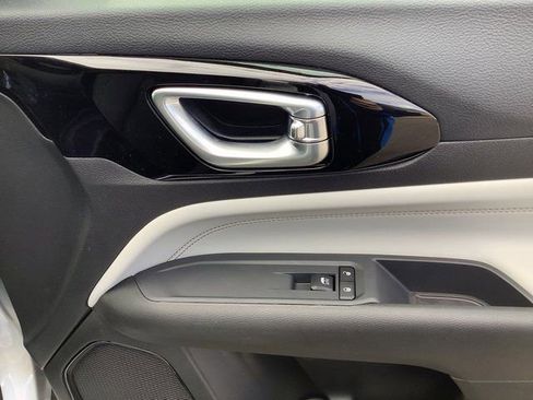 New 2026 Jeep Compass Limited image 38