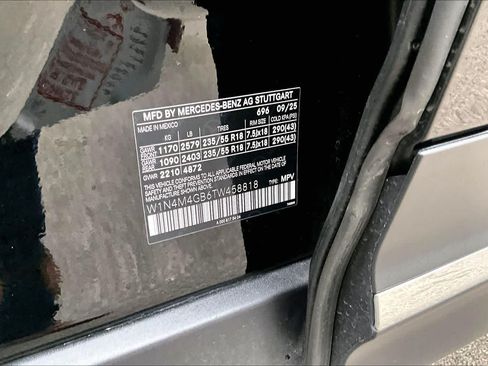Certified 2026 Mercedes-Benz GLB 250 image 37